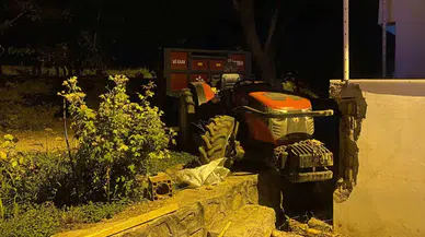 Denetimden Çıkan Traktör Dehşet Saçtı: 2 Meyyit, 2 Yaralı