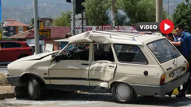 Otobüs ile Çarpışan Otomobilin Sürücüsü Yaralandı