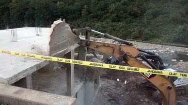 Giresun’da Dere Yatağına Yapılan O İnşaata Yıkım Kararı Jet Süratiyle Uygulandı