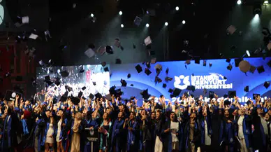 İstanbul Esenyurt Üniversitesi 2023-2024 Akademik Yılı Mezuniyet Merasimi Gerçekleşti