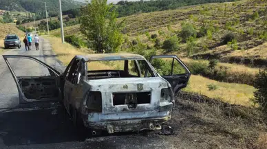 Seyir Halindeki Otomobil Alev Alev Yandı