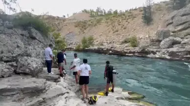 23 Yaşındaki Gencin Kaybolduğu Irmakta Havanın Kararması ile Arama Çalışmalarına Orta Verildi
