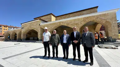 Bedesten’de Meydan Yapımına Geçildi