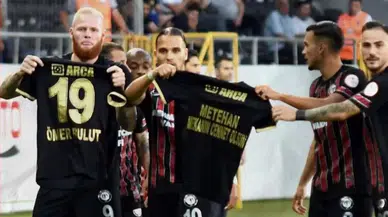 Gol Sevincinde İki İsmi Andılar