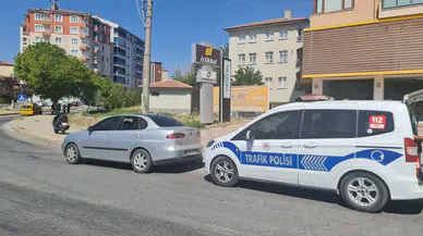 Motosiklet Otomobile Çarptı: 1 Yaralı