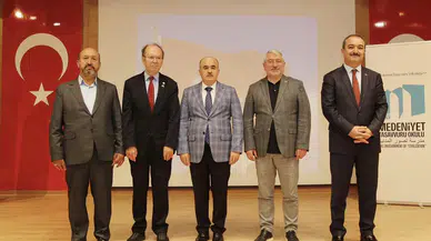 Yusuf Kaplan Konferans Verdi