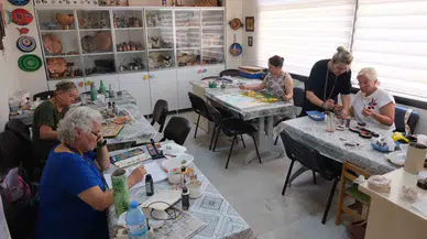 Adana’da Bayanlar, 650 Yıllık ’Tokat Tahta Baskı’ Sanatını Yapıtlarıyla Yaşatıyor