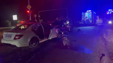 Alkollü Şoför Kırmızı Işıkta Bekleyen Araçların Ortasına Daldı: 5 Yaralı