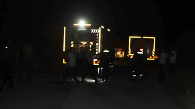 Anız Yangını Konutlara Sıçramadan Söndürüldü