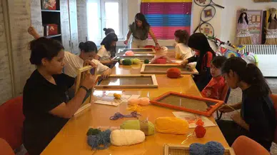 Atık Gereçler Öğrencilerin Elinde Sanat Yapıtına Dönüşüyor