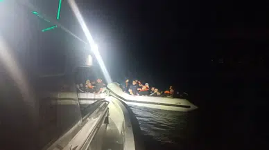 Ayvalık’ta 16 Sistemsiz Göçmen Yakalandı