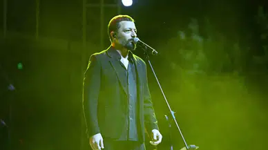 Bahçelievler Belediyesi Yaz Konseri Etkinliğinde Mehmet Fazilet Sahne Aldı