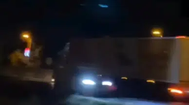 Beypiliç’in Tırı Düzce’de Dehşet Saçtı: Freni Boşaldı, Aksi Şeride Girip Yandı