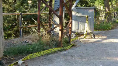 Cadde Ortasında Elektrik Akımına Kapıldı