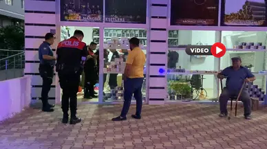Bıçakla Dükkana Girince İş Yeri Sahibi Silahını Çekti
