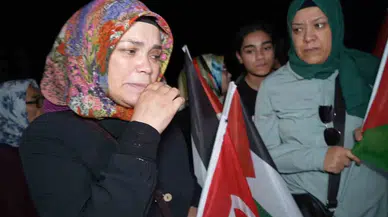 Gözyaşları Filistin İçin Aktı: "Sadece Dua Edebiliyorum"