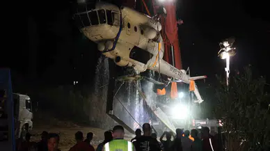 Helikopterin Enkazı Jak ve Sak Timleri Tarafından Muvaffakiyetle Çıkarıldı