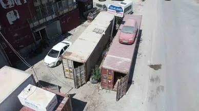 Hırsızların Motorunu Çaldıkları Hatıra Aracı Kendi de Çalınmasın Diye Konteynerin Üzerine Koydular