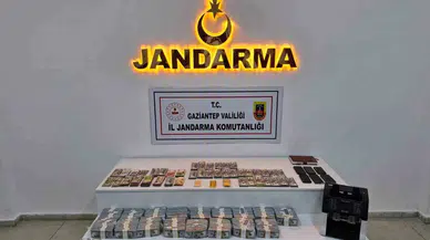 Kara Para Aklayan Çeteye Darbe: 2 Milyon 336 Bin Dolar Ele Geçirildi