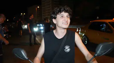 Kasksız Şoförden Şaşırtan Reaksiyon: Ceza Kesilince Gülme Krizine Girdi