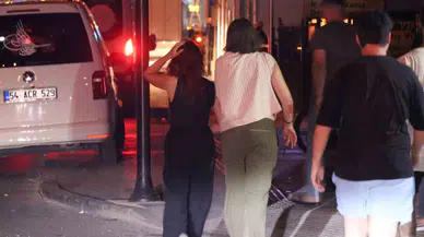Motosiklet Kırmızı Işıkta Yola Atlayan Yayaya Çarptı: 3 Yaralı