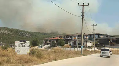 Muğla’da Dev Yangın Bulutları Gökyüzünü Kapladı