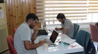 Siirt’te Öğrenciler Millet Kıraathanesi’nde İmtihanlara Hazırlanıyor