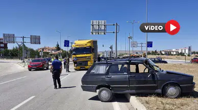 Tır'la Otomobil Çarpıştı, 50 Metre Sürüklendi
