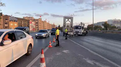 Vatan Caddesi 30 Ağustos Provaları Nedeniyle Trafiğe Kapandı
