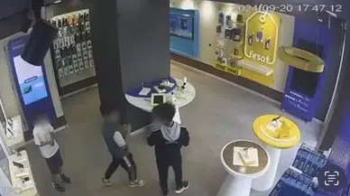 30 Saniyede 160 Bin Lira Pahasındaki Telefonları Bu türlü Çaldılar