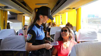 43 İlin Geçiş Güzergahında Vatandaşlara Kades ve Siber Cürümler Anlatıldı, Broşür Dağıtıldı