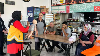 Heimlich Manevrası Eğitimleri Sürüyor