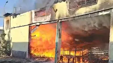 Adana’da Keresteciler Sitesi’nde Yangın Çıktı