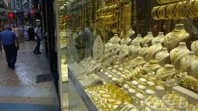Altın Yükselişini Sürdürüyor