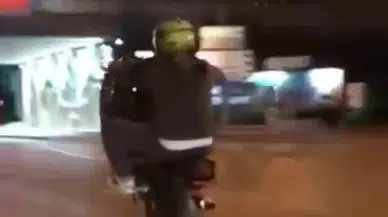 Bursa’da Motosiklet Şoförlerinin Tehlikeli Seyahatleri Kamerada