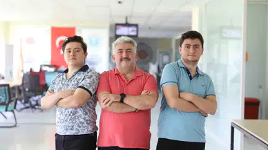 Eşinin Evlilik Kaidesini Yerine Getirdi, 24’üncü Üniversitesini Oğullarıyla Okuyacak