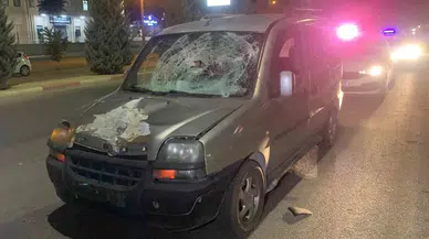 Hafif Ticari Aracın Çarptığı Üniversite Öğrencisi Ağır Yaralandı