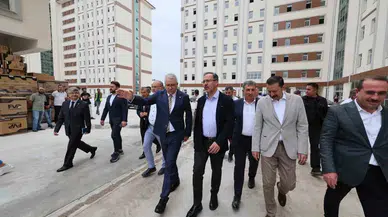Kasapoğlu, Ege Üniversitesi’nde İmali Devam Eden Yurtları İnceledi