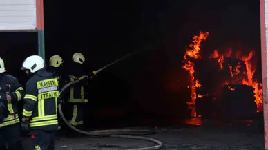 Kayseri’deki Fabrika Yangınına 93 İtfaiye Eri Müdahale Ediyor