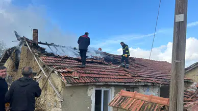 Baca Temizliği Yaparken Evini Yaktı