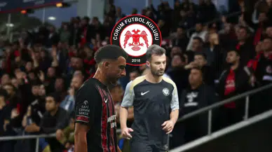 Çorum FK'de İki Futbolcu Formayı Kaptı
