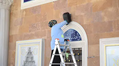 İbadethaneler Temizleniyor