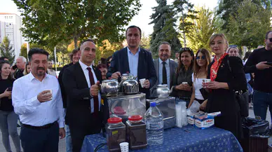 Çorum’da Çay Setli Eylem, Genel Başkan da Katıldı