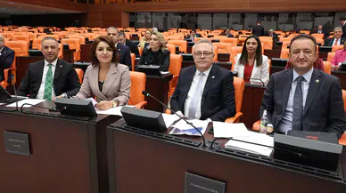 ‘Yapboza Çevirdikleri Eğitim Sisteminin Üzerine Bir Tüy Daha Dikildi’