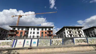 Azerbaycan Mahallesi’nde Binalar Renkleniyor