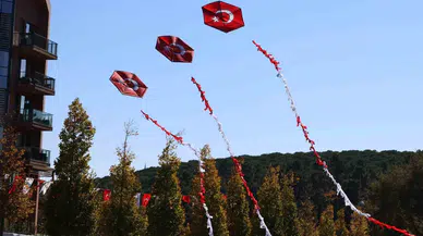 Binlerce Uçurtma Gökyüzünde Süzüldü