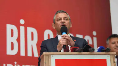 CHP Genel Başkanı Özgür Özel, Esenyurt’ta Üye İştirak Merasimine Katıldı