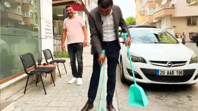Eline Süpürgeyi Alan Lider Çavuşoğlu Paklık Hareketi Başlattı