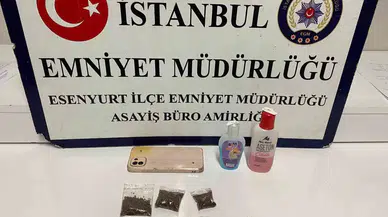Esenyurt’ta Uyuşturucu Alışverişi Yapan 2 Kuşkulu Yakalandı