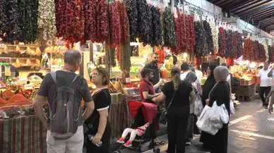 Gaziantep’te Kışlık Lezzetler Tezgahlardaki Yerini Aldı